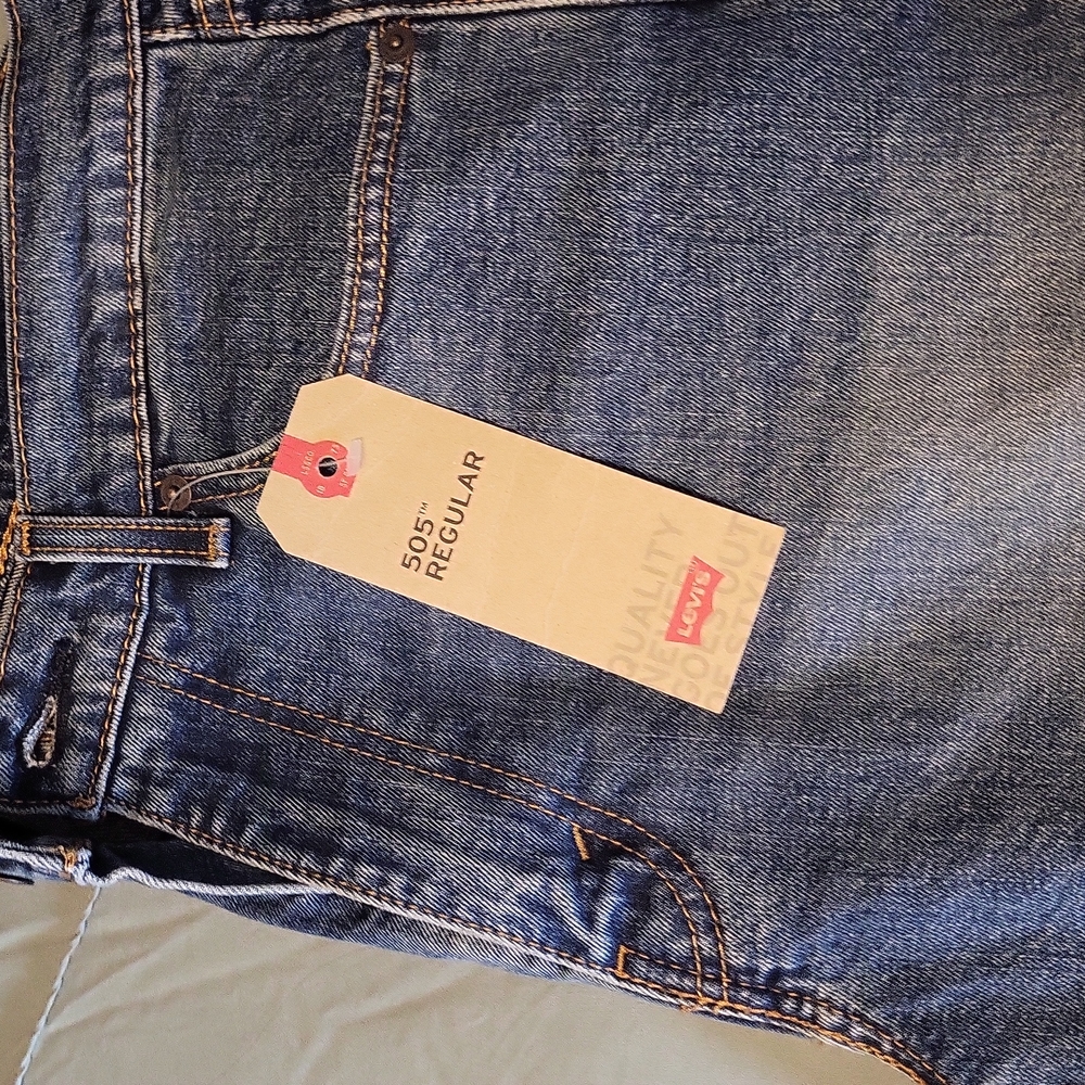 Levis 505 Regular jeans. 33x32
